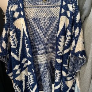 Aztec shrug